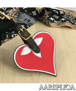Replica LV Game On Heart Bag Charm and Key Holder Louis Vuitton MP2911