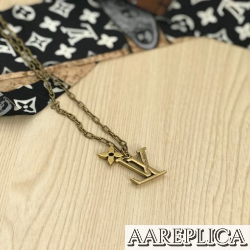 Replica LV Flower Pendant Necklace Louis Vuitton MP2890 4