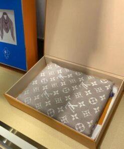 Replica LV M73699 Louis Vuitton Studdy Denim Monogram Shawl Replica LV M73699 Louis Vuitton Studdy Denim Monogram Shawl