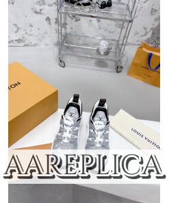 Replica LV Archlight Sneaker Louis Vuitton 1AAM3J 2