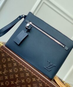 Replica Louis Vuitton Pochette iPad LV M81029 2