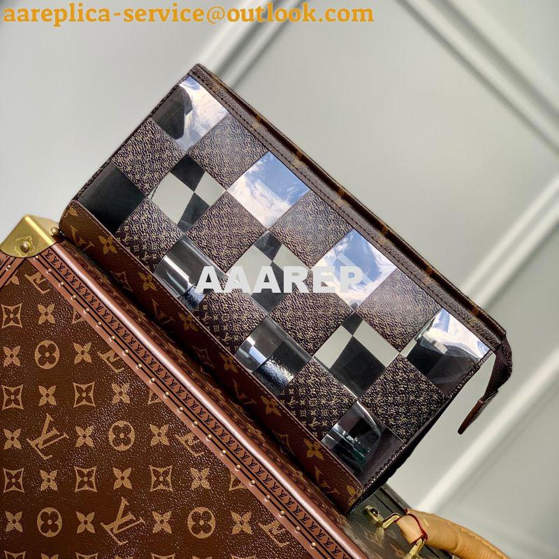 Replica Louis Vuitton Standing Pouch LV M81588 3 Replica Louis Vuitton Standing Pouch LV M81588 3