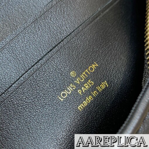 Replica Louis Vuitton Wallet on Strap Bubblegram LV M81398