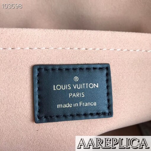Replica LV On My Side Louis Vuitton M53823 3
