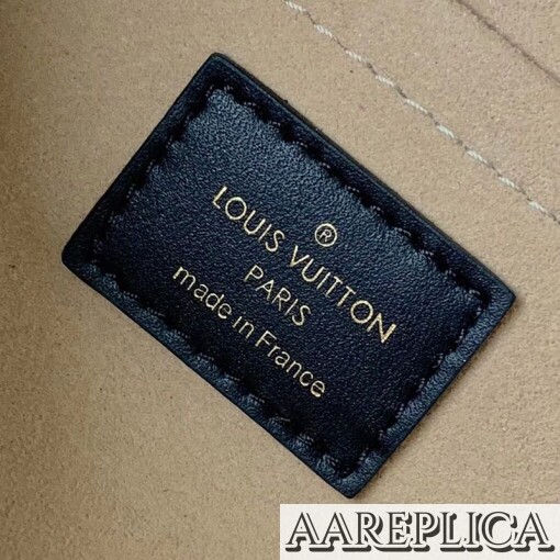Replica Louis Vuitton M53824 LV On My Side 3