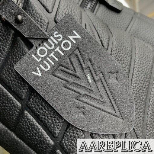 Replica Louis Vuitton Discovery Backpack LV M21391 5