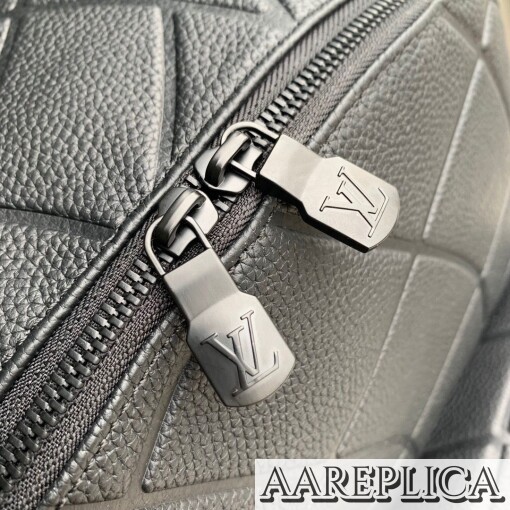 Replica Louis Vuitton Discovery Backpack LV M21391 6