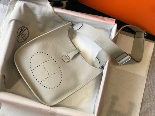 Replica Hermes H083435 Evelyne III 29 Shoulder Bag Silver Hardware White Gray 2