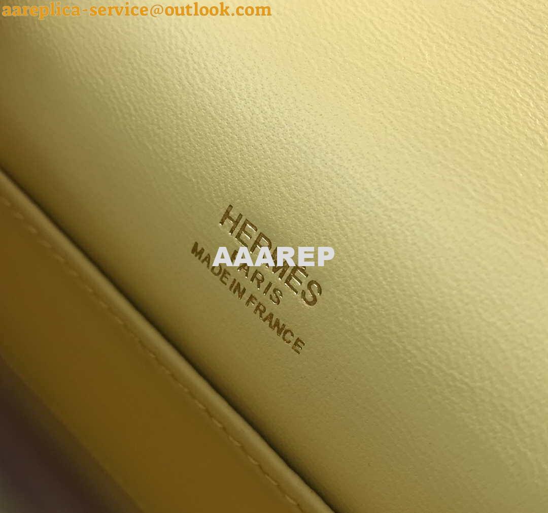 Replica Hermes Kelly Pouchette Swift Leather clutch bag Gold H230272 4 Replica Hermes Kelly Pouchette Swift Leather clutch bag Gold H230272 4