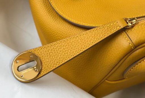 Replica Hermes Lindy 26cm Designer Tote Shoulder Bags Yellow Gold 4
