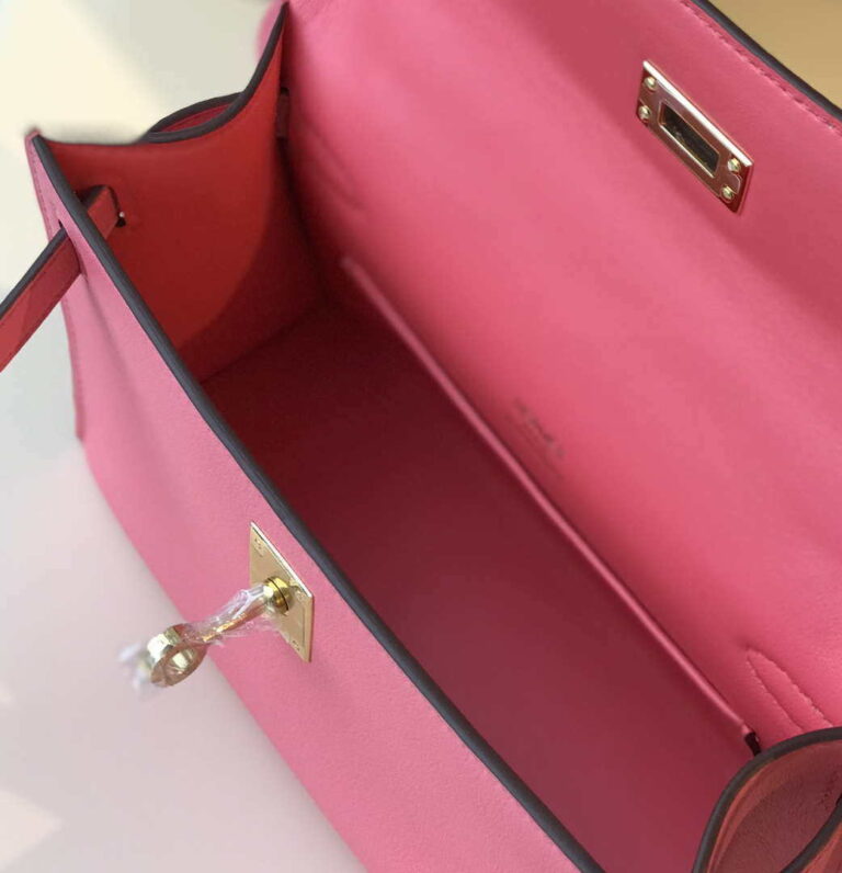 Replica Hermes Mini Kelly Pouchette Swift Leather clutch bag Gold H230250 7