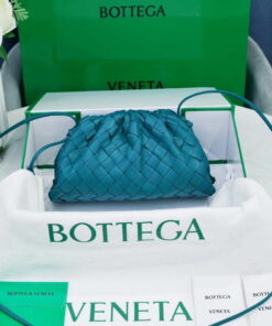 Replica BV 585852 Bottega Veneta Mini Pouch intrecciato leather clutch with strap sapphire