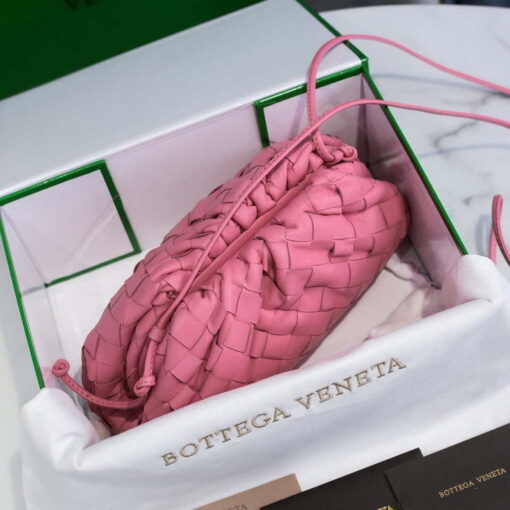 Replica BV 585852 Bottega Veneta Mini Pouch intrecciato leather clutch with strap Pink 4