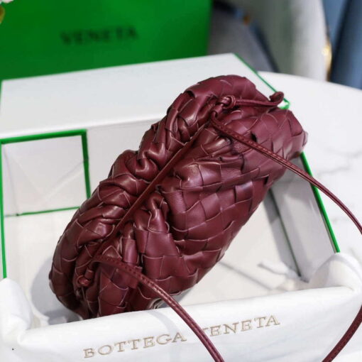 Replica BV 585852 Bottega Veneta Mini Pouch intrecciato leather clutch with strap Wine Red 6