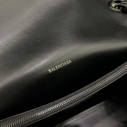 Replica Balenciaga 716332210 Crush Large Chain Bag in Black crushed calfskin aged Black Hardware 8