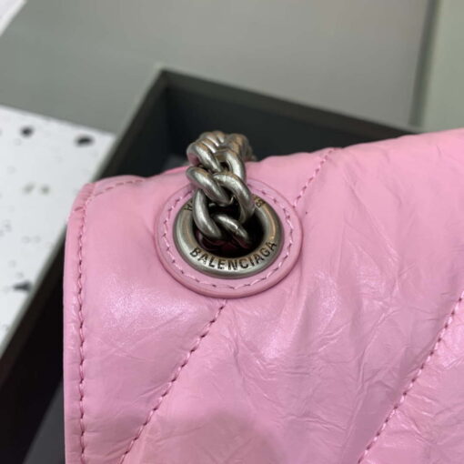 Replica Balenciaga 716393210I Crush Medium Chain Bag in Pink crushed calfskin aged Silver 5