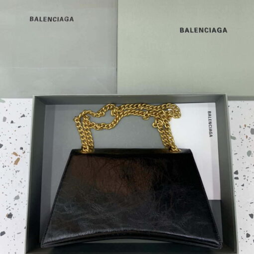 Replica Balenciaga 716393210I Crush Medium Chain Bag in black crushed calfskin aged Gold 2