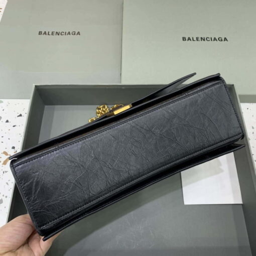 Replica Balenciaga 716393210I Crush Medium Chain Bag in black crushed calfskin aged Gold 4