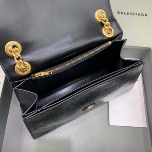Replica Balenciaga 716393210I Crush Medium Chain Bag in black crushed calfskin aged Gold 7