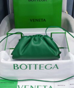 Replica Bottega Veneta 585852 BV Mini Pouch Green Bag