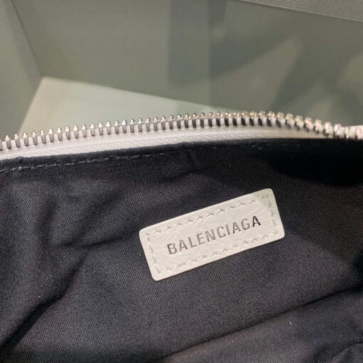 Replica Balenciaga 700940210 Women's Neo Cagole XS Handbag in White Arena lambskin 7