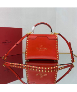 Replica Valentino 71000 Small Rockstud Alcove Handbag In Grainy Calfskin XW2B0J71 Red