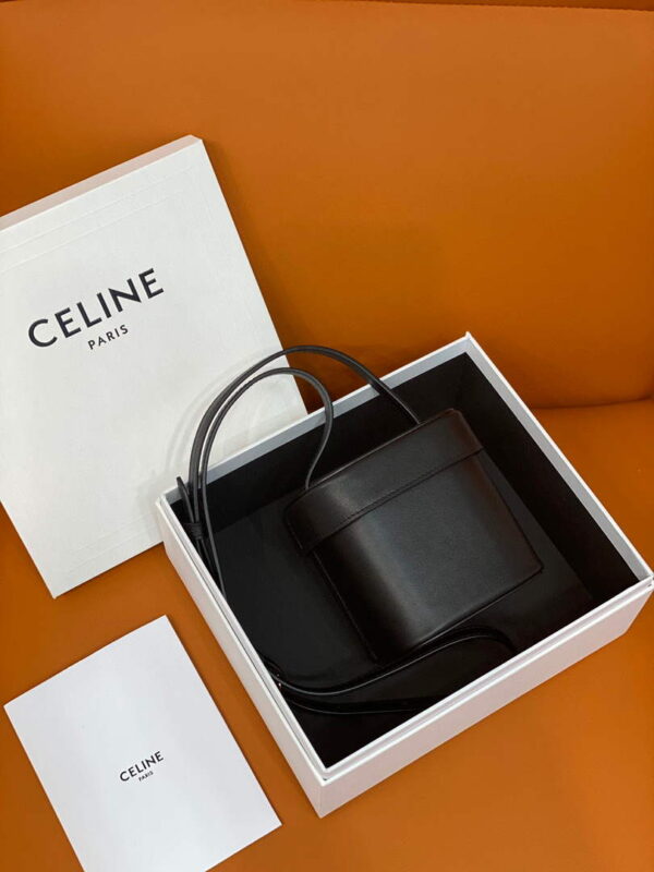 Replica Celine 199263 SMALL BOX cuir triomphe in Smooth Calfskin Black 2