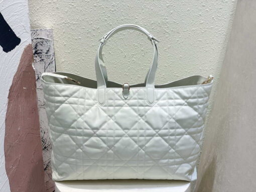 Replica Dior M2820 Large Dior Toujours Bag White Macrocannage Calfskin 5