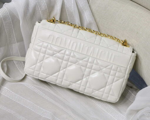 Replica Dior M9243 Large Quilted Macrocannage Calfskin White with Gold Logo 4