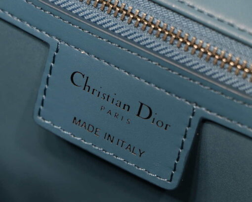 Replica Dior M9243 Large Quilted Macrocannage Calfskin Blue 8