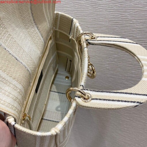 Replica Dior M0565 Medium Lady D-lite Embroidery Bag 7