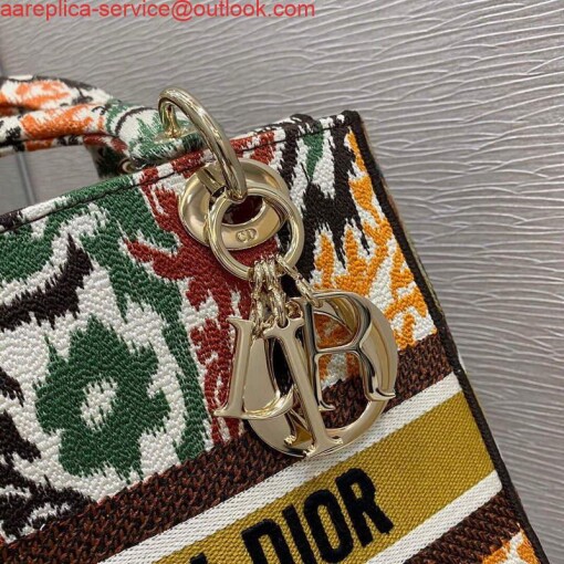 Replica Dior M0565 Medium Lady D-lite Embroidery Bag 4