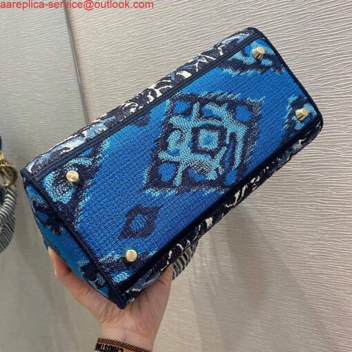Replica Dior M0565 Medium Lady D-lite Embroidery Bag Blue 6