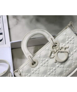 Replica Dior M0540 Lady D-joy Calfskin Bag White
