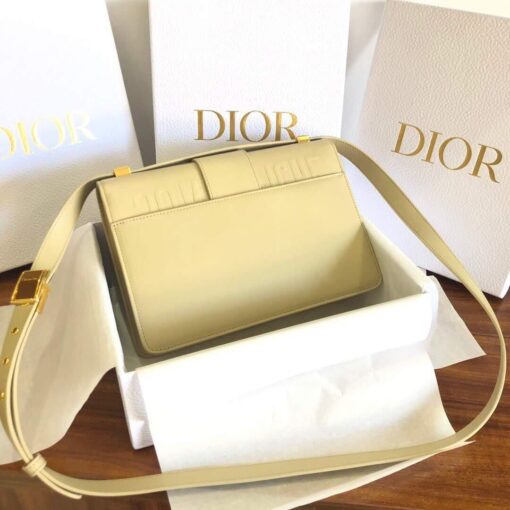 Replica Dior M9204 Dior 30 Montaigne Box Bag Calfskin Apricot 4