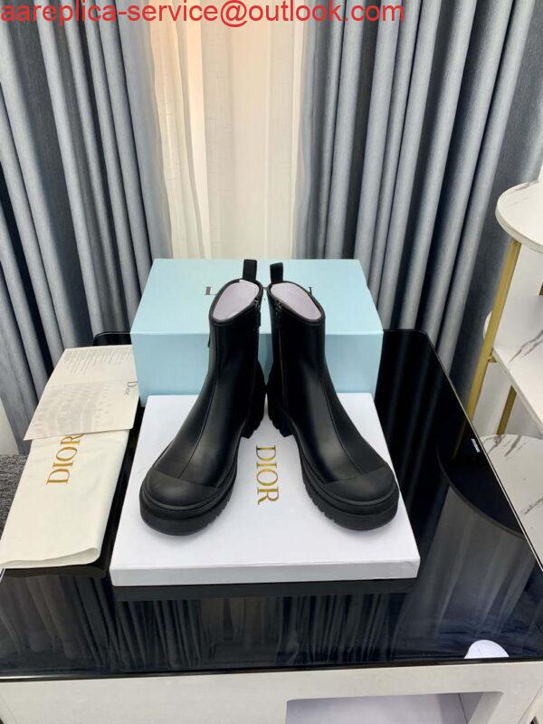 Replica Dior Women’s Shoes – Dior Symbol Ankle Boot – KCI770VSO_S900 – Black 4