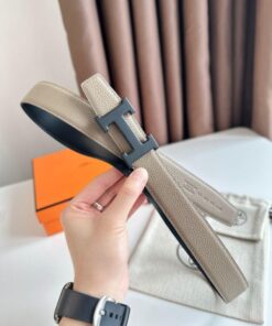 Replica Hermes H Reversible 32MM Belt with Matte Buckle in Grey Clemence Leather 2