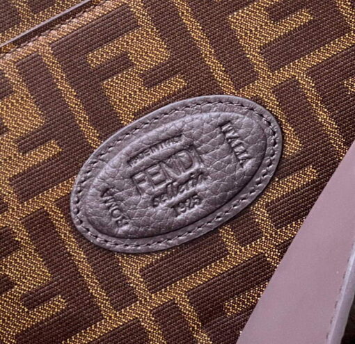 Replica Fendi 7VA529 Peekaboo ISeeU Medium Brown Leather Bag 5