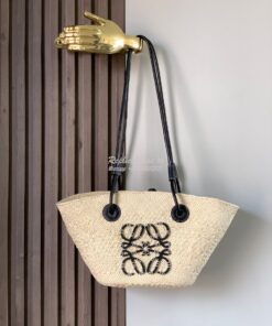 Replica Loewe Small Anagram Basket bag in Iraca Palm and Black Calfski 2