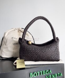 Replica Bottega Veneta BV Tosca Shoulder Bag Intreccio Leather 716974