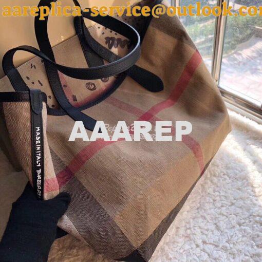 Replica Burberry The Medium Reversible Doodle Tote Classic Check 7