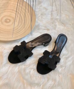 Replica Hermes Oasis Sandals with Swarovski Beads Black Replica Hermes Oasis Sandals with Swarovski Beads Black