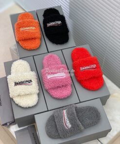 Replica Balenciaga Men Female Furry Shearling Slide Sandal 654747