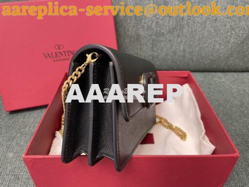 Replica Valentino VLogo Signature Grainy Calfskin Wallet With Chain 5W 4