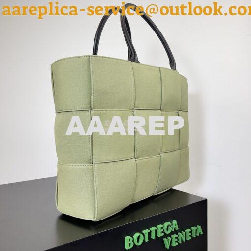 Replica Bottega Veneta BV Large Arco Tote Bag 718401 light green 4