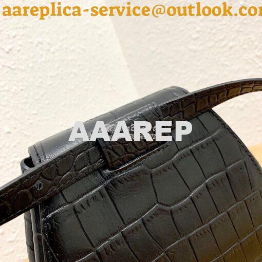 Replica Bottega Veneta Rounded Belt Bag 576643 with Croc Embossed Blac 6