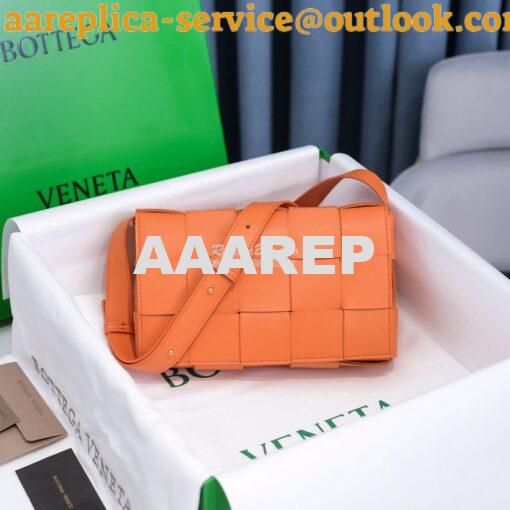 Replica Bottega Veneta BV Cassette Bag in Maxi Intreccio Bag 578004 Or
