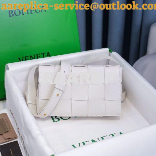 Replica Bottega Veneta BV Cassette Bag in Maxi Intreccio Bag 578004 Wh