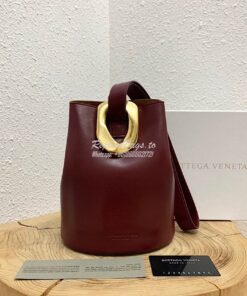 Replica Bottega Veneta BV Drop Bag in Nappa Leather 576804 Wine