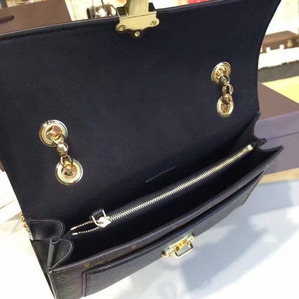 Pre-Owned LOUIS VUITTON Louis Vuitton Victoire Shoulder Bag M41730 Monogram  Canvas Calfskin Brown Black Gold Hardware Chain (Good)